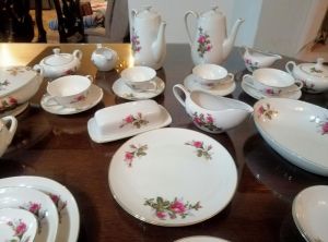 Vajilla Vintage De Porcelana Japonesa Fina Para 12 Personas. 111 Piezas Totales Precio 7800 Foto4